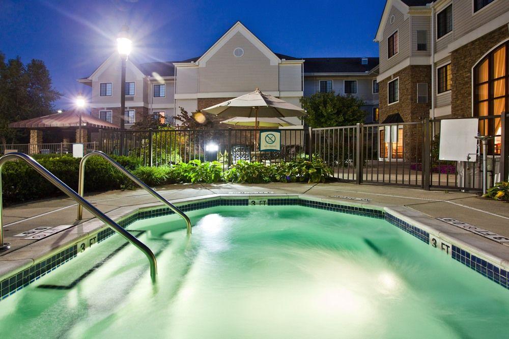 Staybridge Suites Detroit-Utica By Ihg Exterior foto
